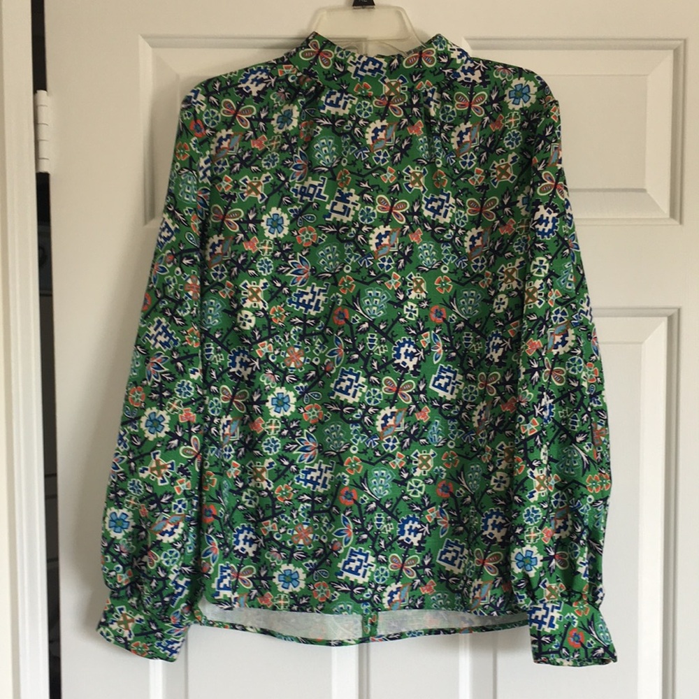 NWOT CK Bradley green long sleeve top L